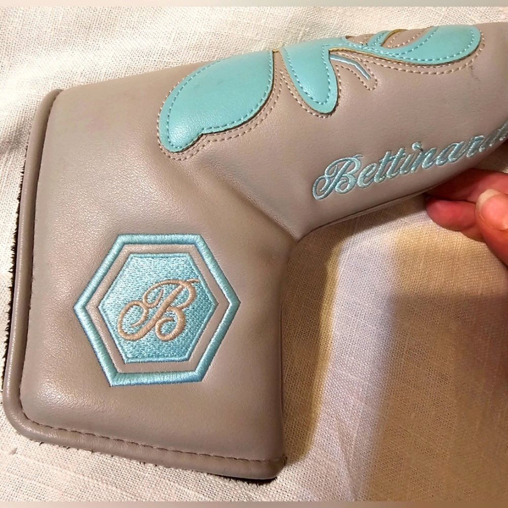 COPY - BETTINARDI Queen B gray blade putter head cover 0107